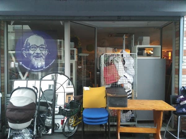 Photo de Boutique Emmaüs Bizot Paris 12