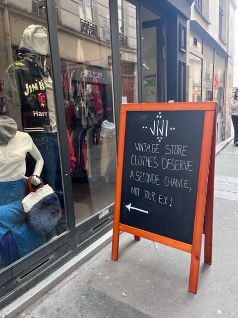 Photo de Jiji Vintage Store