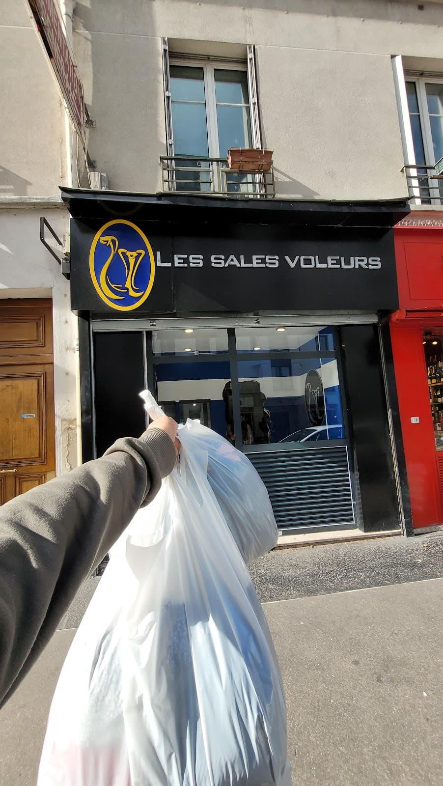 Strasbourg-Saint-Denis : le kilomètre carré le plus dense de Paris pour chiner du vintage
